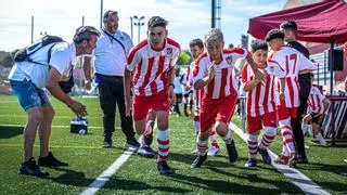 La Mina atrae a equipos internacionales a su Champions infantil de la periferia de Barcelona