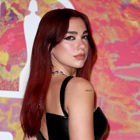 Dua Lipa adelanta nuevos detalles de su concierto en Glastonbury: &quot;Algo que he vivido sólo en mis sueños más salvajes&quot;