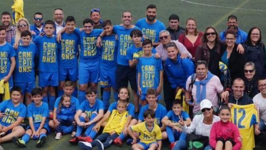 Fútbol Base El CD Conde  infantil A sube a 1ª regional como campeón de segunda