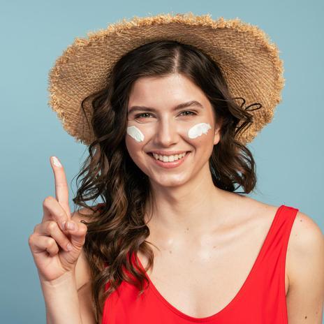 Los protectores solares que nos ayudarán a lucir una piel preciosa este verano