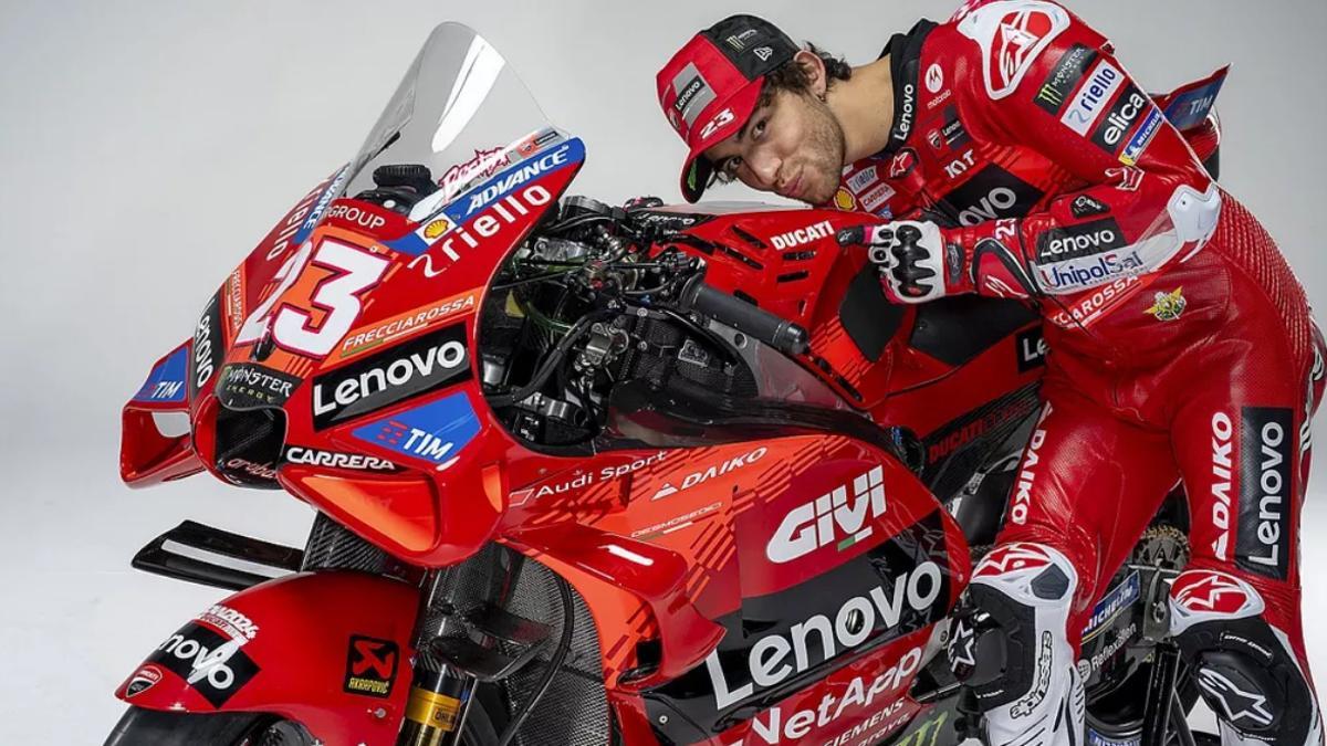 Enea Bastianini afronta su segunda temporada en el equipo oficial de Ducati