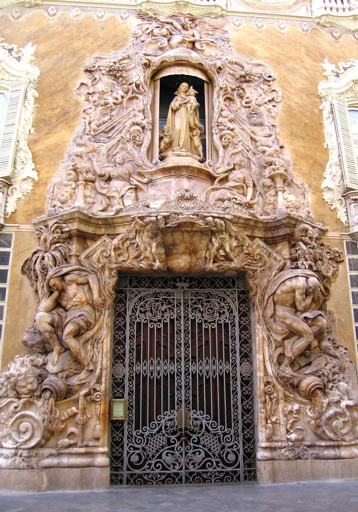 Fachada del Palacio del Marqués de Dos Aguas de València.