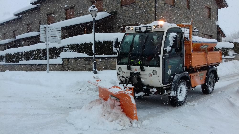 La neu deixa gruixos molt importants a Bellver