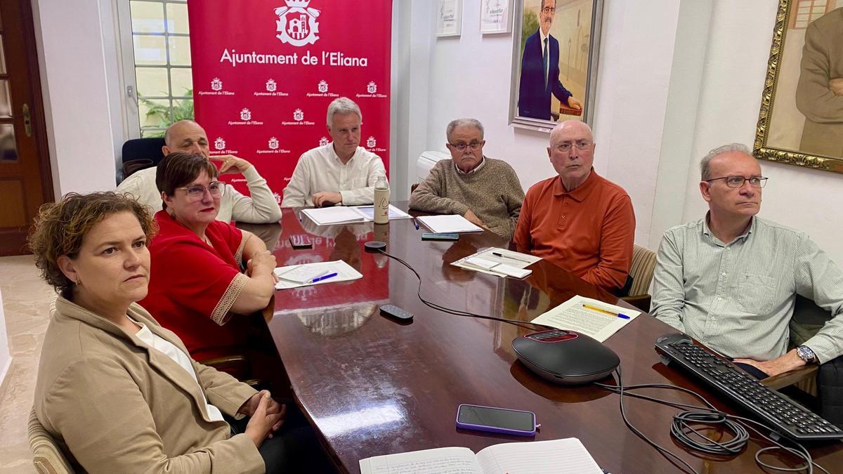 Reunión telemática del alcalde Torrent y vecinos con FGV.