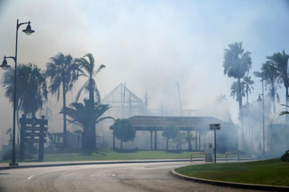 Declarado incendio en el centro comercial de ...