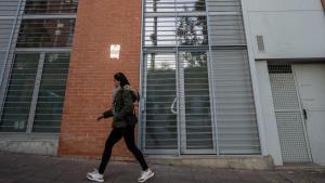 Barcelona descarta flexibilitzar la conversió de locals en pisos