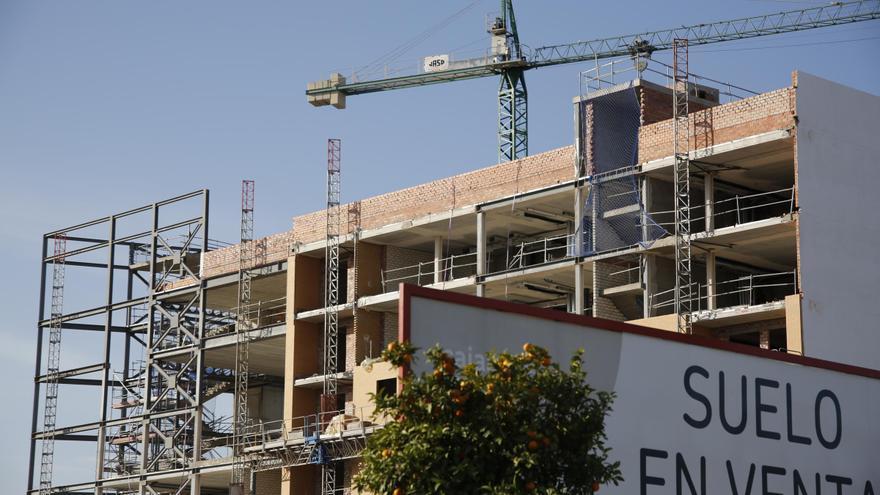 Sin terrenos en los nuevos barrios para hacer más pisos en Córdoba