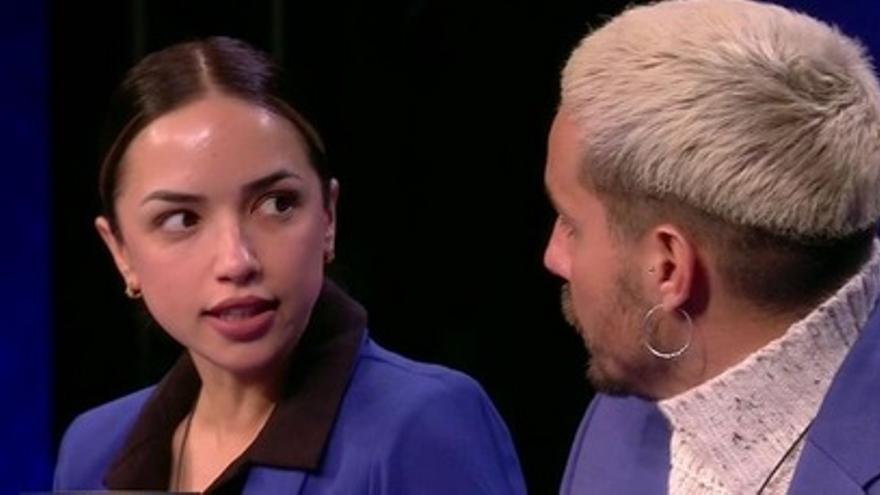 Lucía y Manuel, durante la campaña electoral de este lunes.