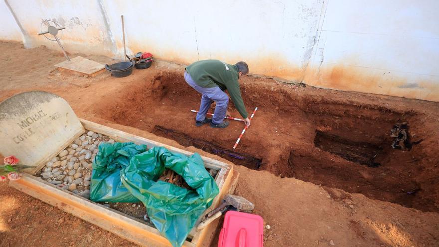 Excavación en el Cementeri Vell de Vila en febrero de 2022.