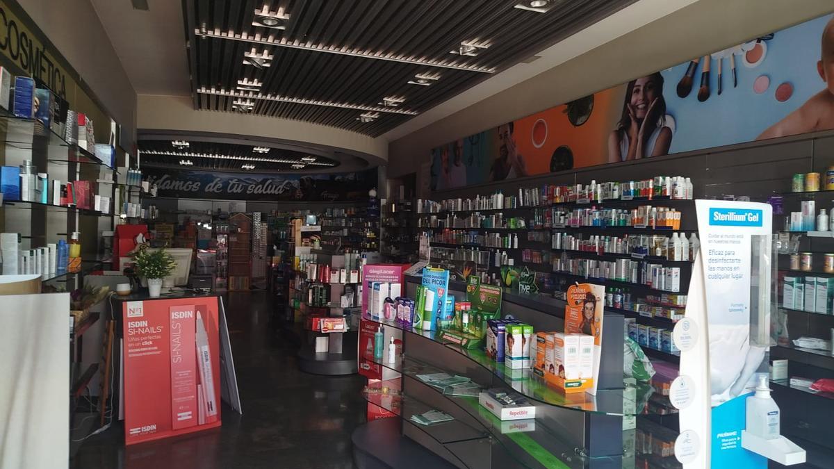 Comercios sin luz en la plaza de Lugo de A Coruña