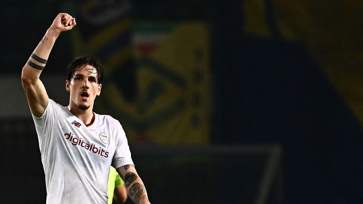 Nicolò Zaniolo, de la Roma, celebrando un gol al Hellas Verona