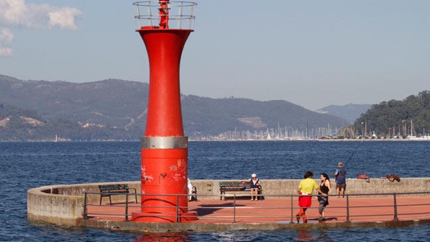 La superluna deja su huella en la ría de Vigo