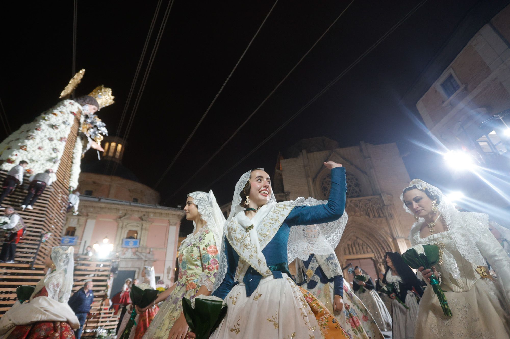 Todas las fotos de la Ofrenda del 17 de marzo por la calle San Vicente de 20:00 a 21:00 horas