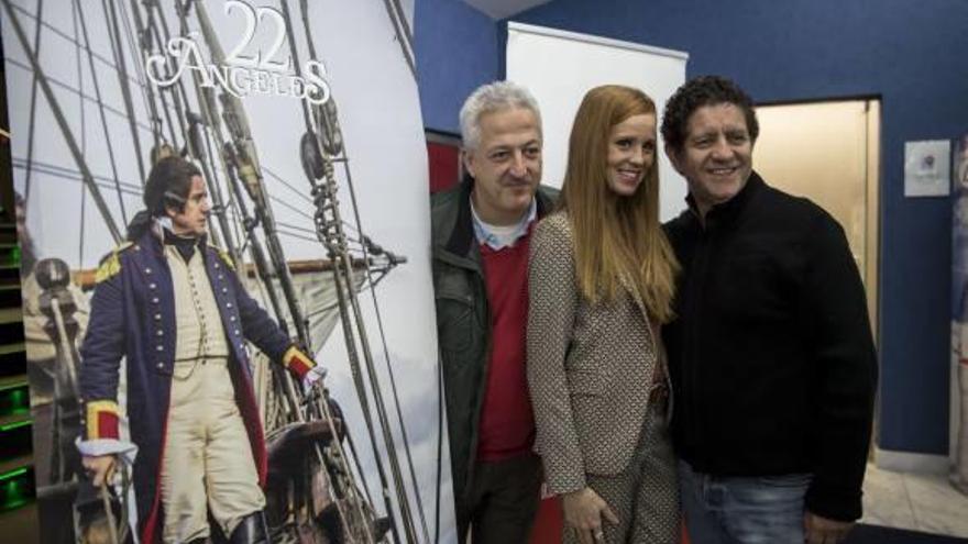 Miguel Bardem, María Castro y Pedro Casablanc, ayer en Valencia.