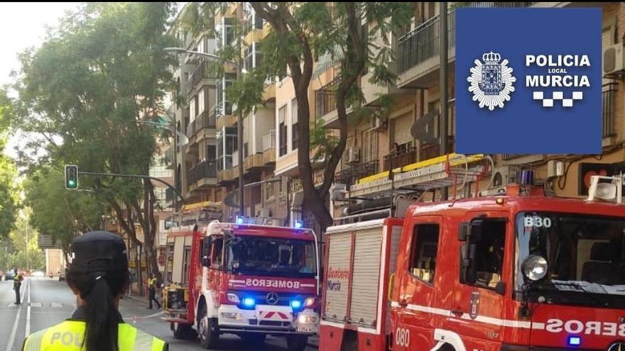 Incendio esta mañana en una vivienda en la Calle Floridablanca.