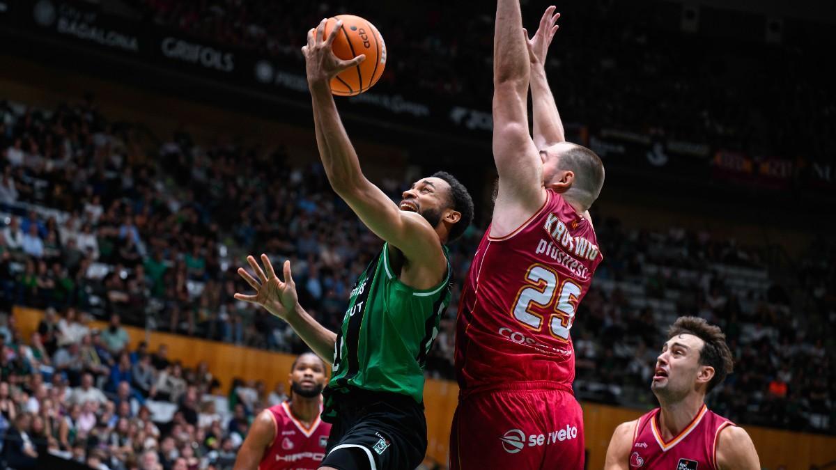 Cameron Hunt lideró el triunfo del Joventut frente al Hiopos Lleida