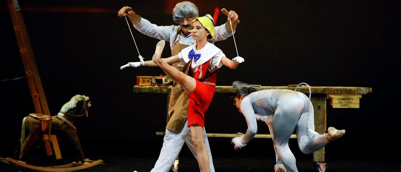 Ensayo de ‘Pinocho’, espectáculo que On Stage Dance representará en el Xesc Forteza del 3 al 7 de enero