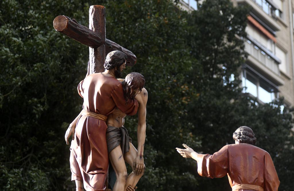 La procesión del Viernes Santo de Murcia, en imágenes