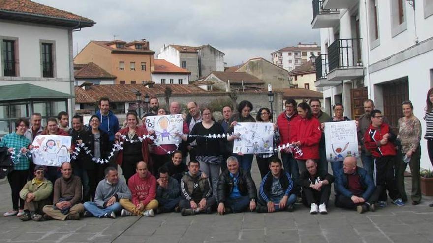 Los miembros de Ascivitas, durante la concentración.