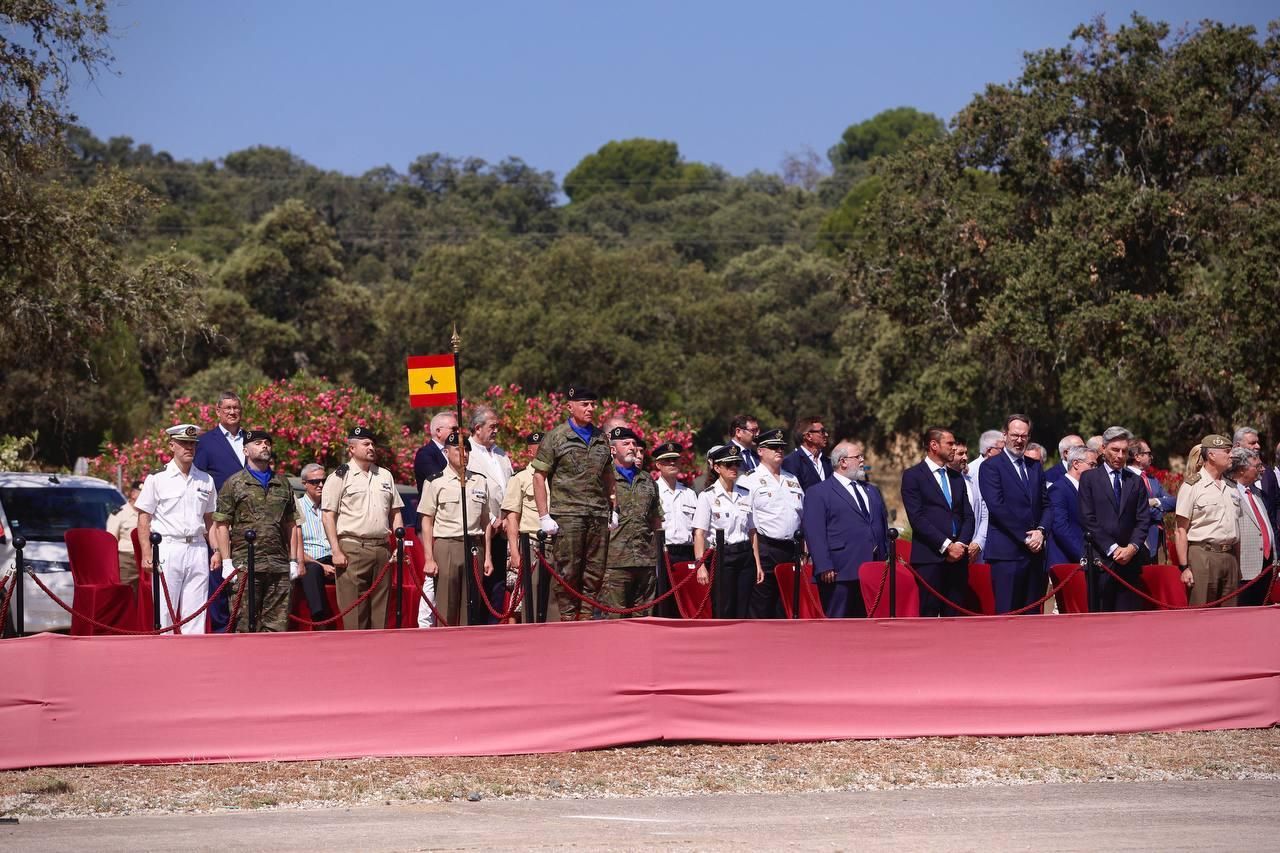 La BRI X celebra su 40º aniversario con una parada militar