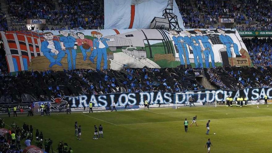 El Fondo Norte del Tartiere, durante el partido de promoción de ascenso a Segunda ante el Cádiz.