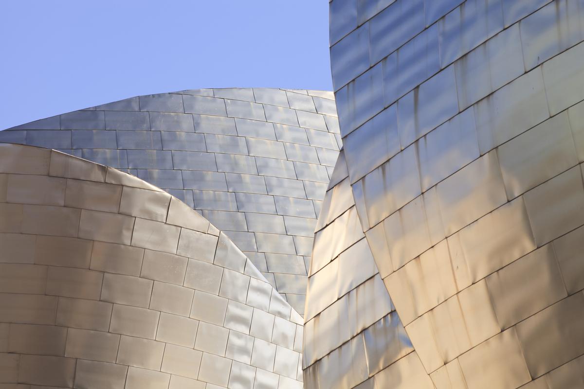 El Gugenheim de Bilbao es uno de los museos más célebres del mundo.