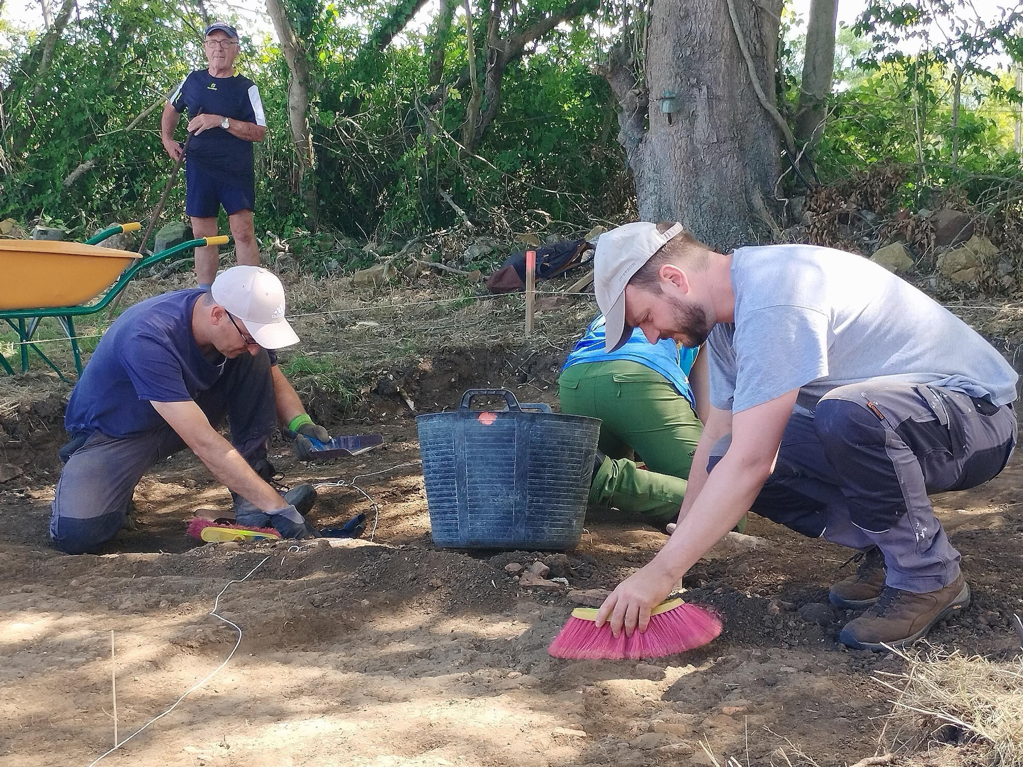 Así ha sido la primera jornada de excavación en Lucus Asturum este 2023