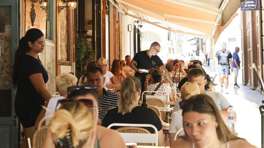 El paro cae en España en 36.323 personas en mayo y marca su menor nivel en este mes en 19 años