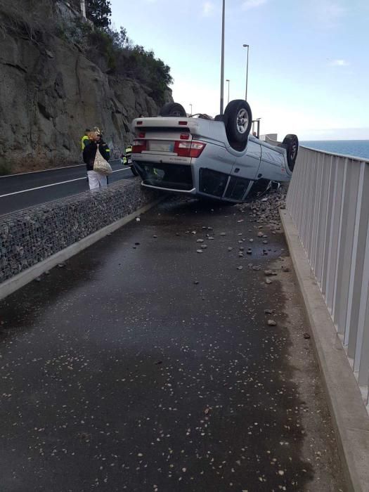 Aparatoso accidente entre Patalavaca y Arguineguín