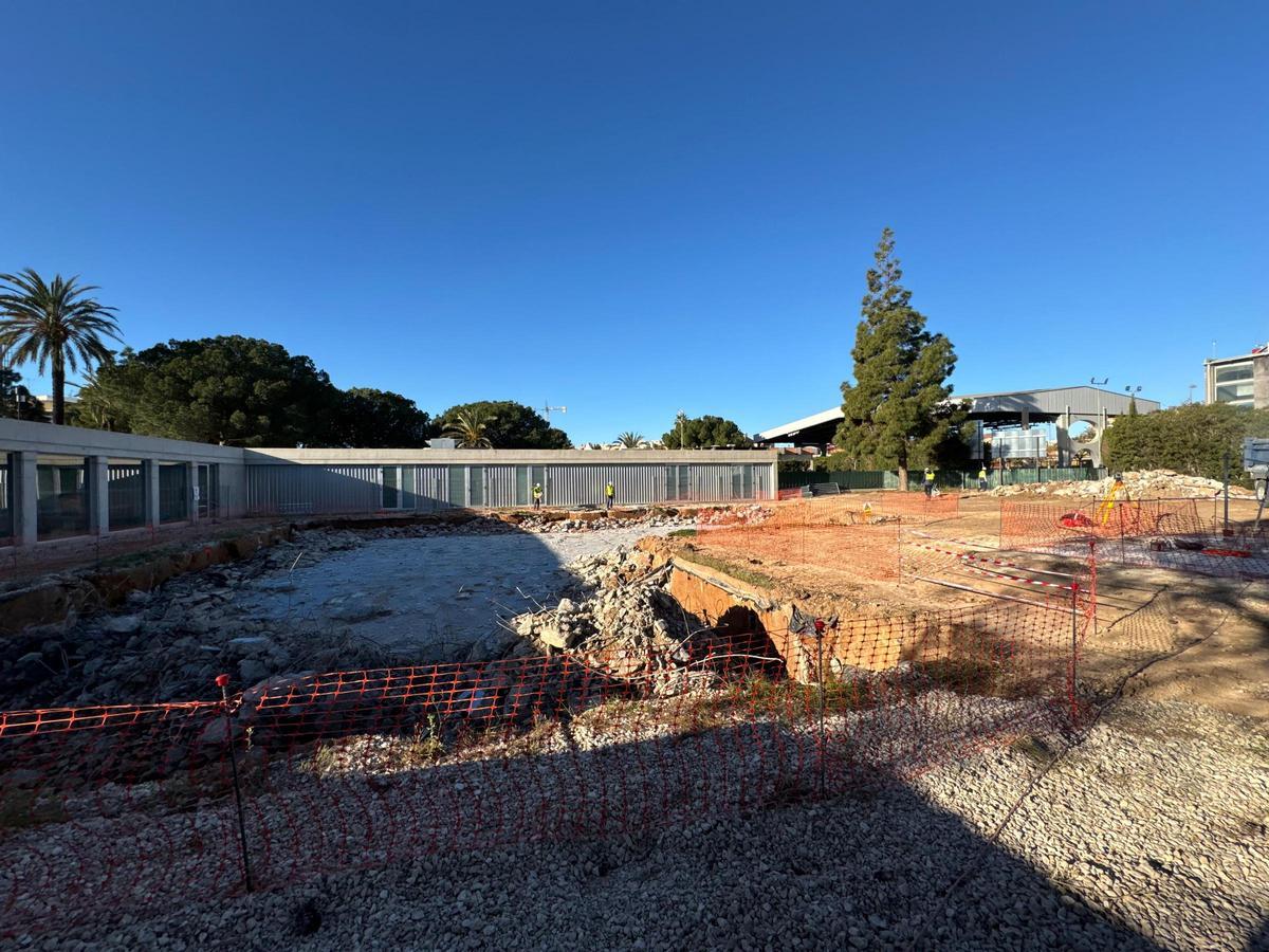 Un momento de las obras de las piscinas en San Vicente
