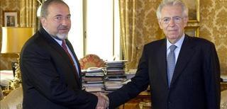 Monti insiste en la "mutualización parcial de la deuda" antes de reunirse con Merkel
