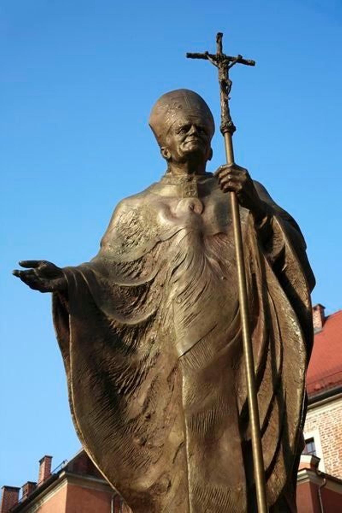 Estatua del Papa juan Pablo II en Cracovia
