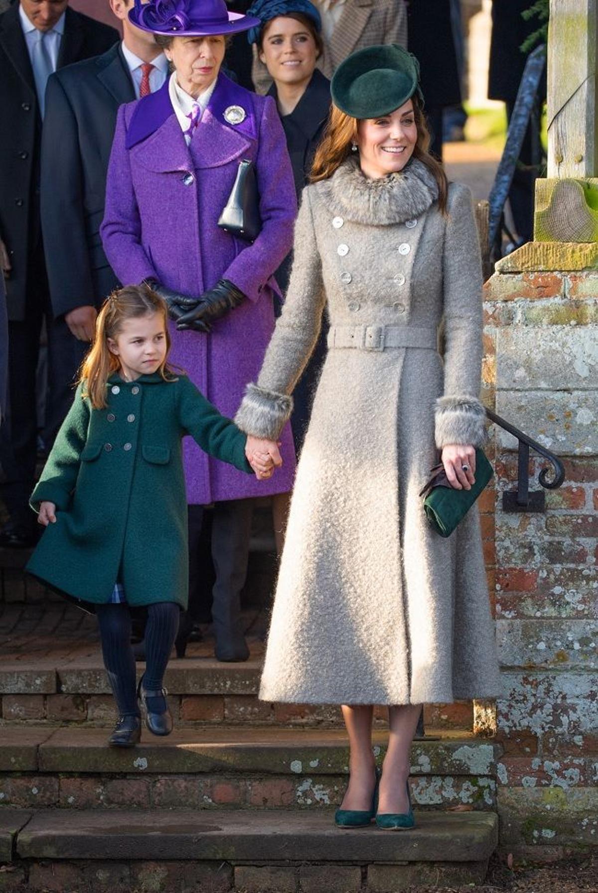 Kate Middleton junto a su hija Charlotte