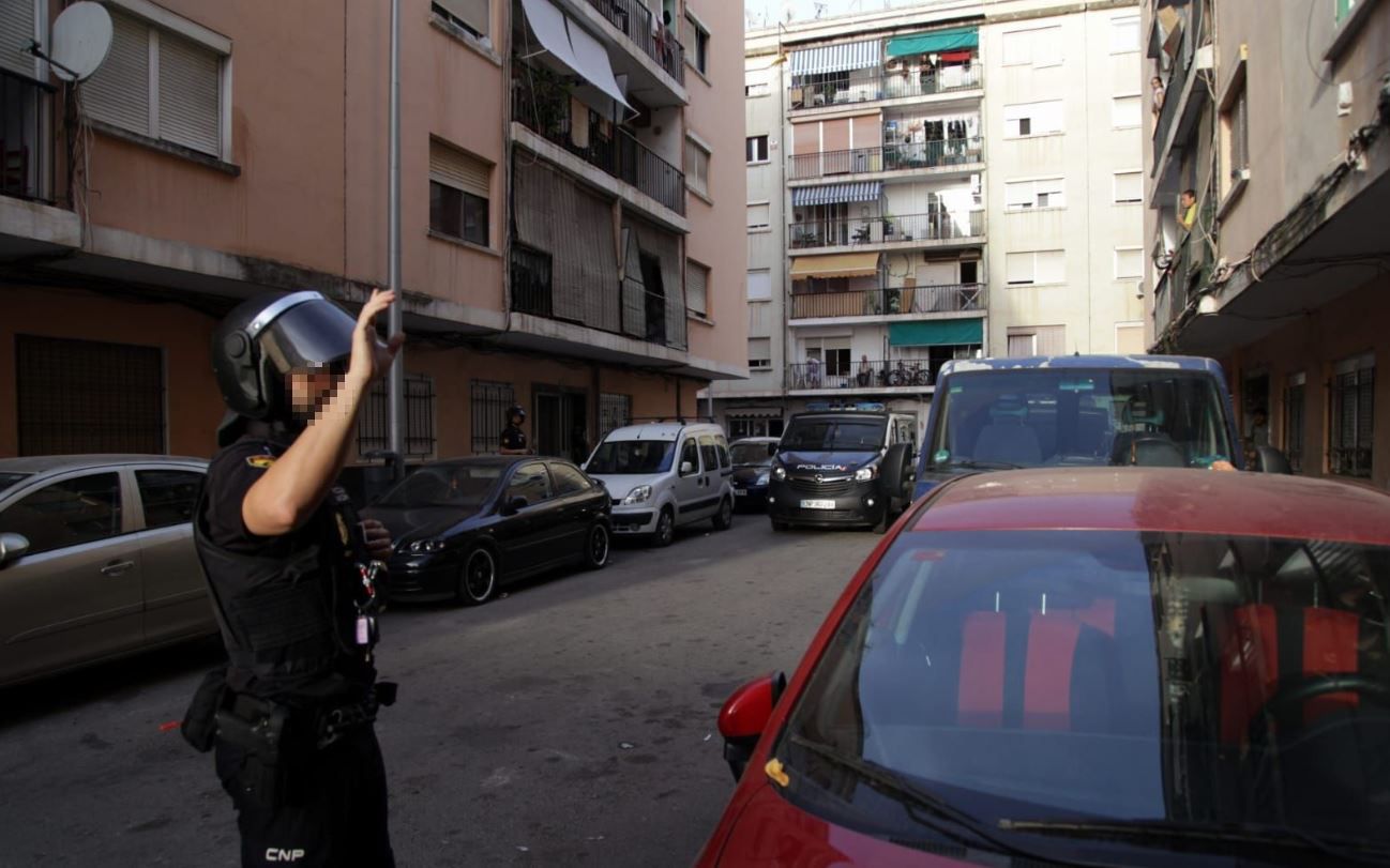 La Policía Nacional toma varias calles de la Soledat y Son Gotleu en una gran operación antidroga