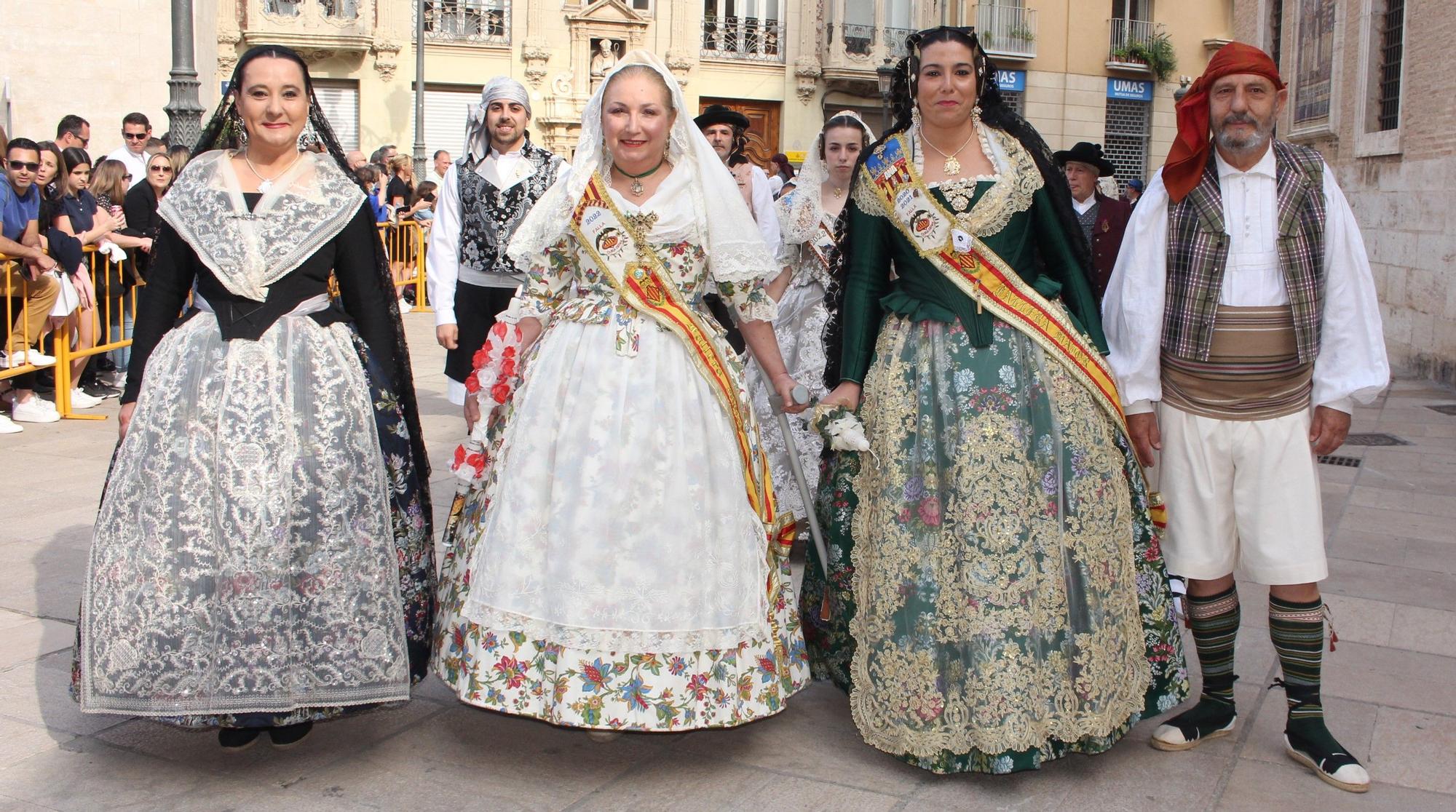 La fuerza de las Fallas en la Procesión de la Virgen (I)