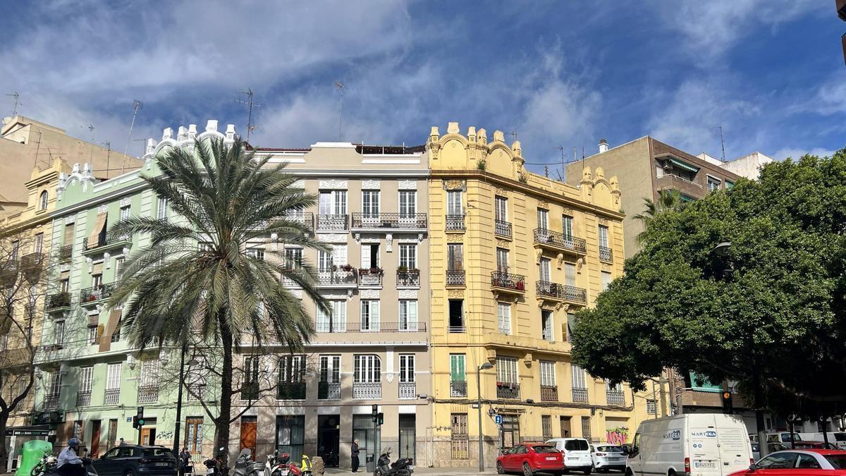 El infierno que viven los vecinos de la calle Visitación, 33 de València