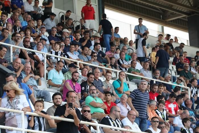 El FC Cartagena no falla ante el Algeciras y ya es colíder