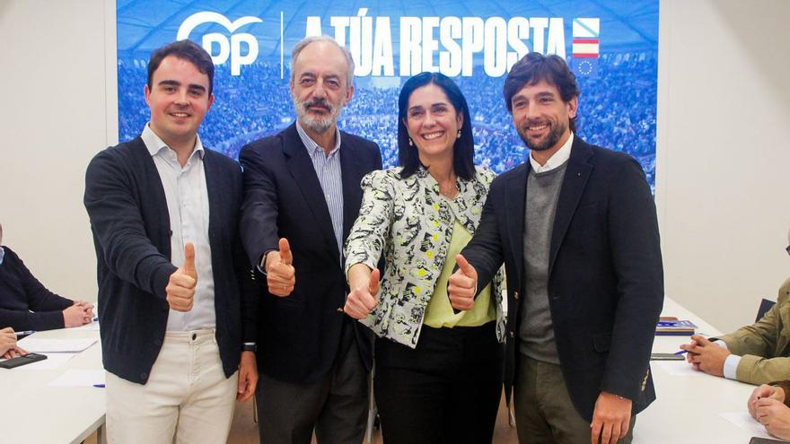 Pablo Gómez, Francisco Millán Mon, Paula Prado y Adrián Vázquez, ayer en la sede del PPdeG. |   // X. ÁLVAREZ
