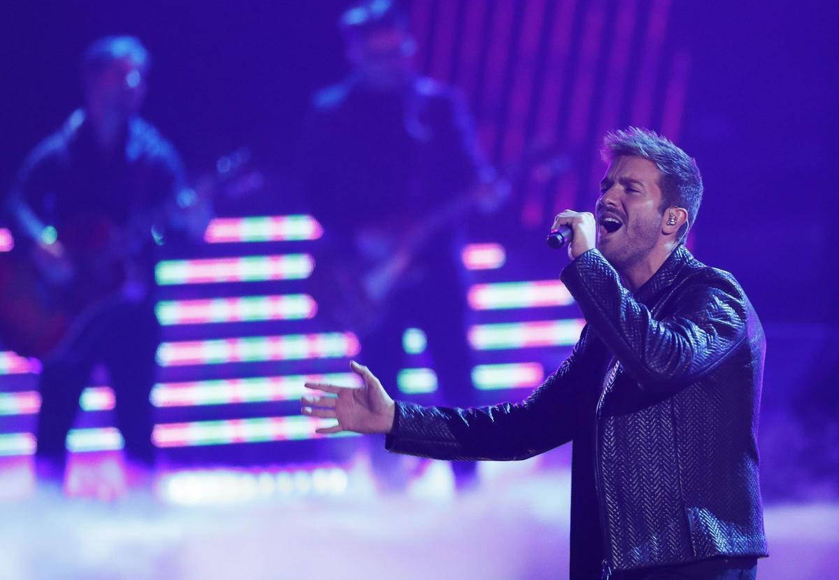 Pablo Alborán en la gala número 19 de los Grammy Latinos, cuando participó con su álbum 'Prometo'.