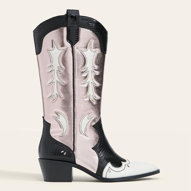 Botas cowboy metalizadas combinadas, de Stradivarius