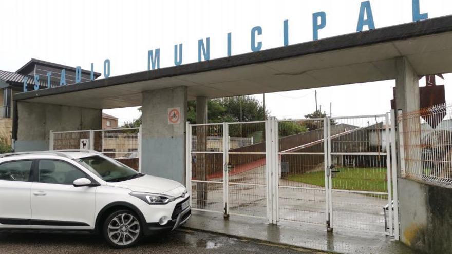 Estadio municipal de Cangas. |   // SANTOS ÁLVAREZ