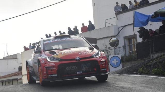 El GR Yaris Rally2 de Alejandro Cachón.   |