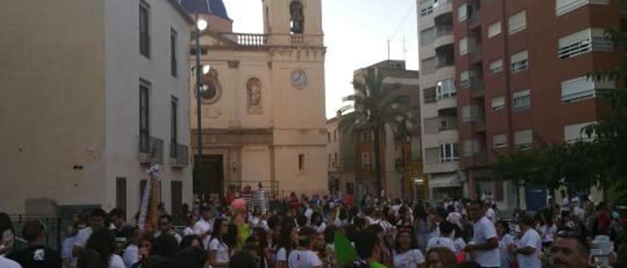 El «Mig Any Faller» reúne a miles de falleros en municipios de la Ribera