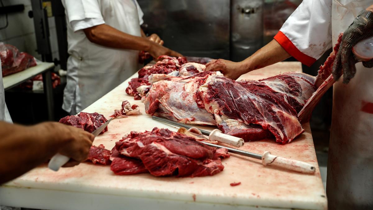 Medioambiente, bienestar animal y salud reducen el consumo de carne