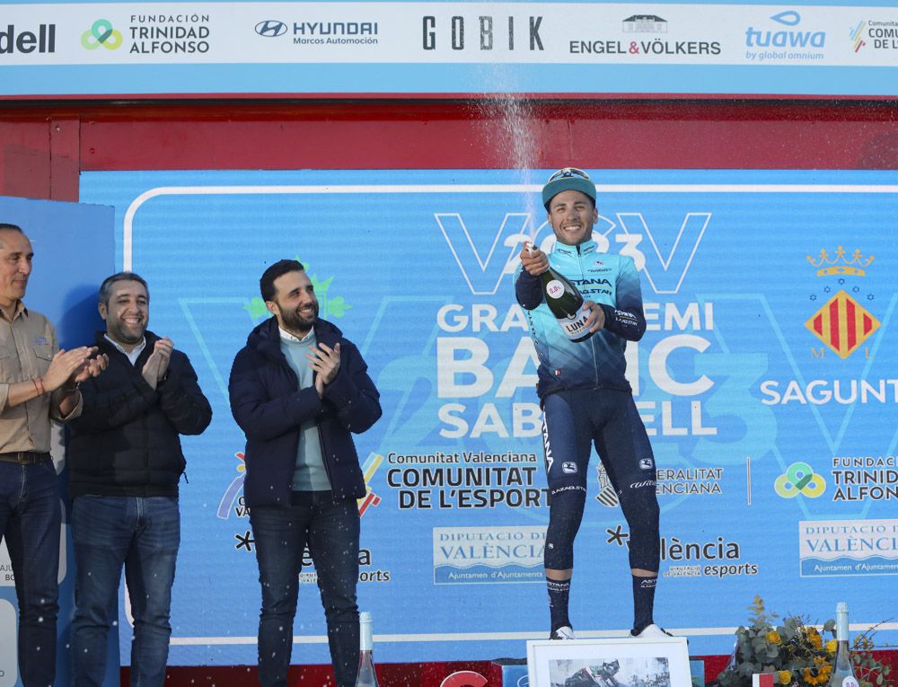 Llegada a Sagunt de la tercera etapa de la Volta Ciclista a la