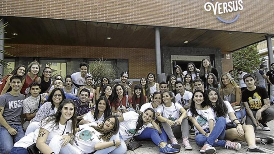 La prohibición de beber en la plaza llena las discotecas de Cáceres de universitarios