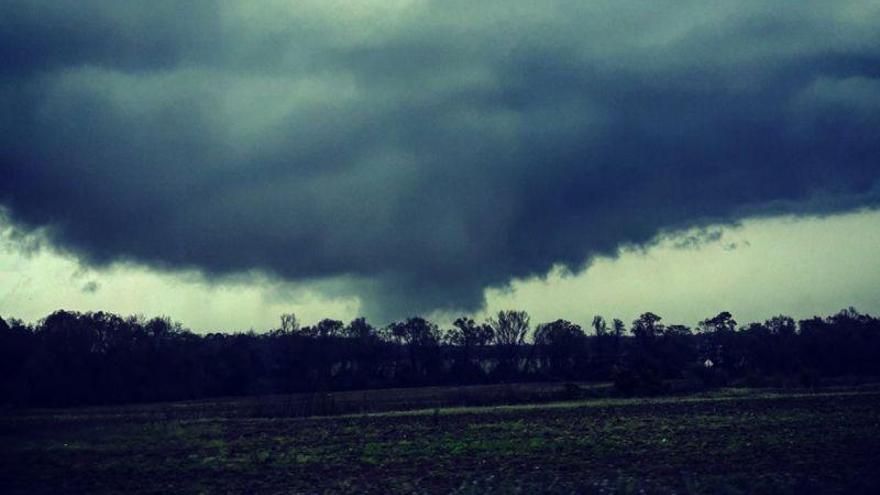 Fuertes tornados golpean al estado de Alabama y dejan al menos 14 muertos