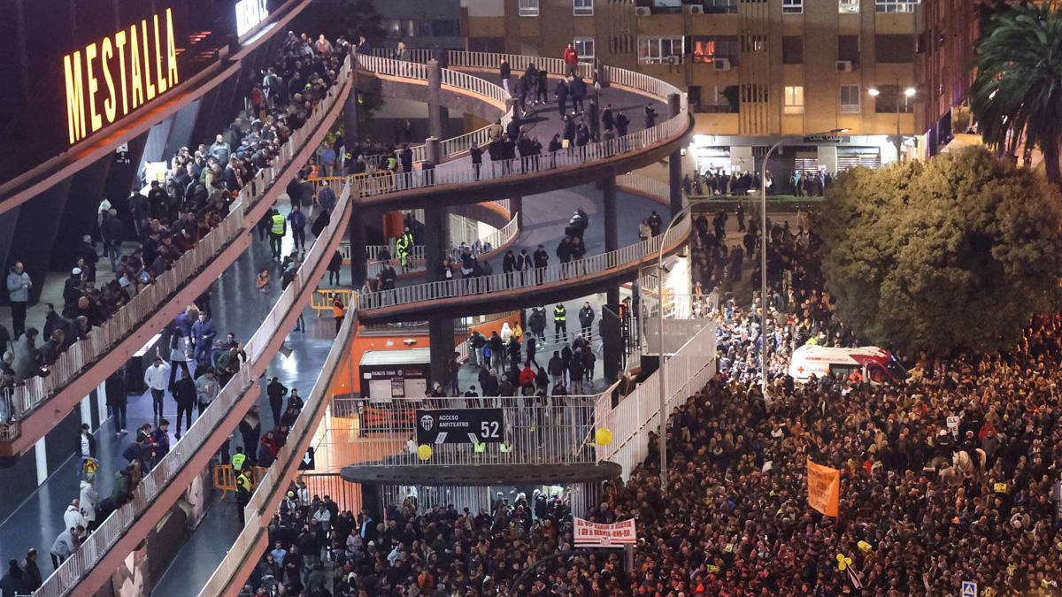 Imagen de la manifestación del valencianismo en Mestalla