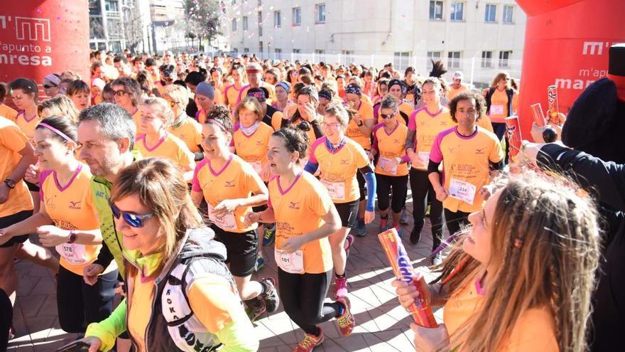 Moment de la sortida de la Cursa de la Dona de Manresa