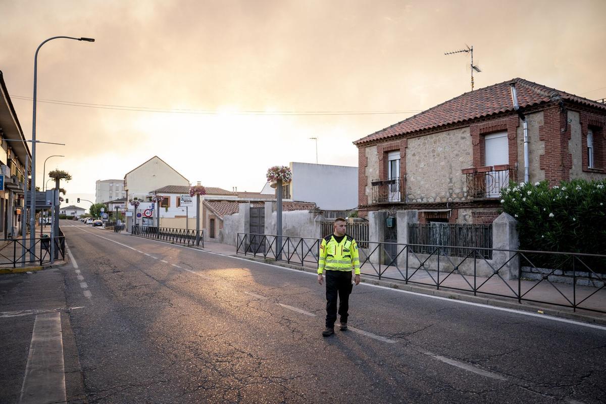 Los incendios de Madrid, con afectaciones en Castilla y León y Castilla-La Mancha, en imágenes.